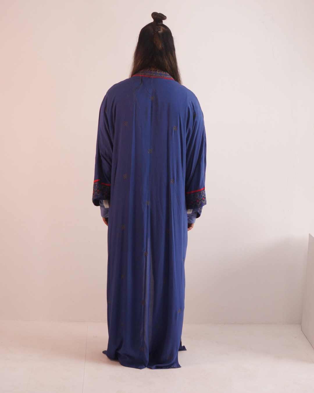 Sapa Shivay Kimono